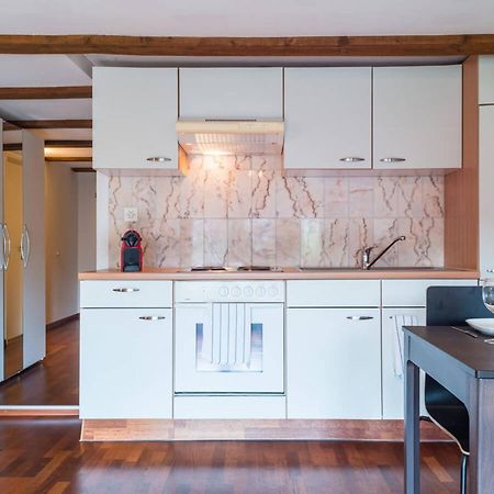 Hitrental Niederdorf - Apartments Цюрих Экстерьер фото
