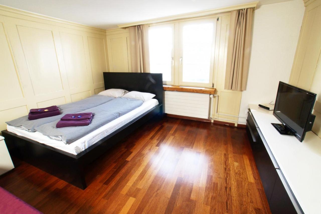 Hitrental Niederdorf - Apartments Цюрих Экстерьер фото