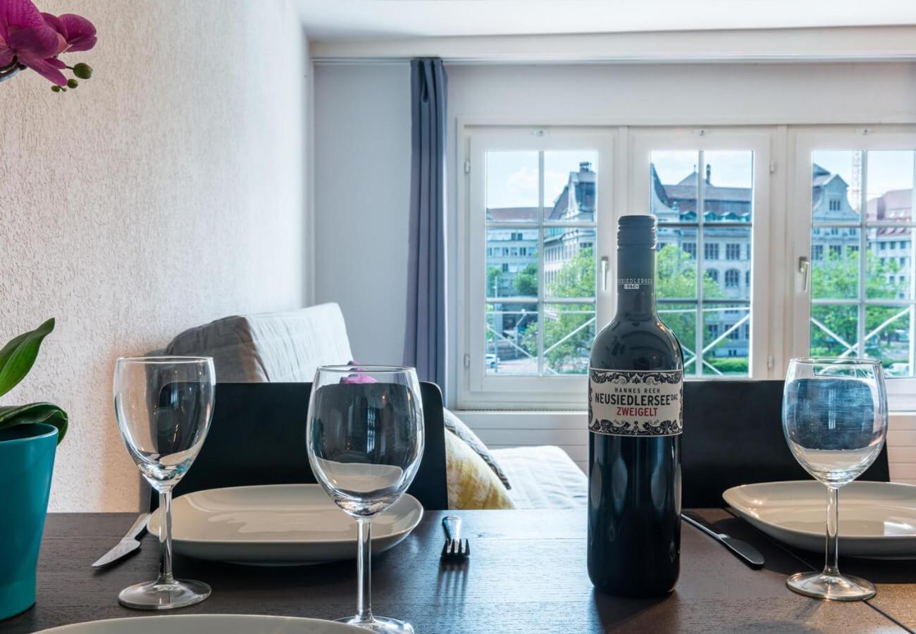 Hitrental Niederdorf - Apartments Цюрих Экстерьер фото