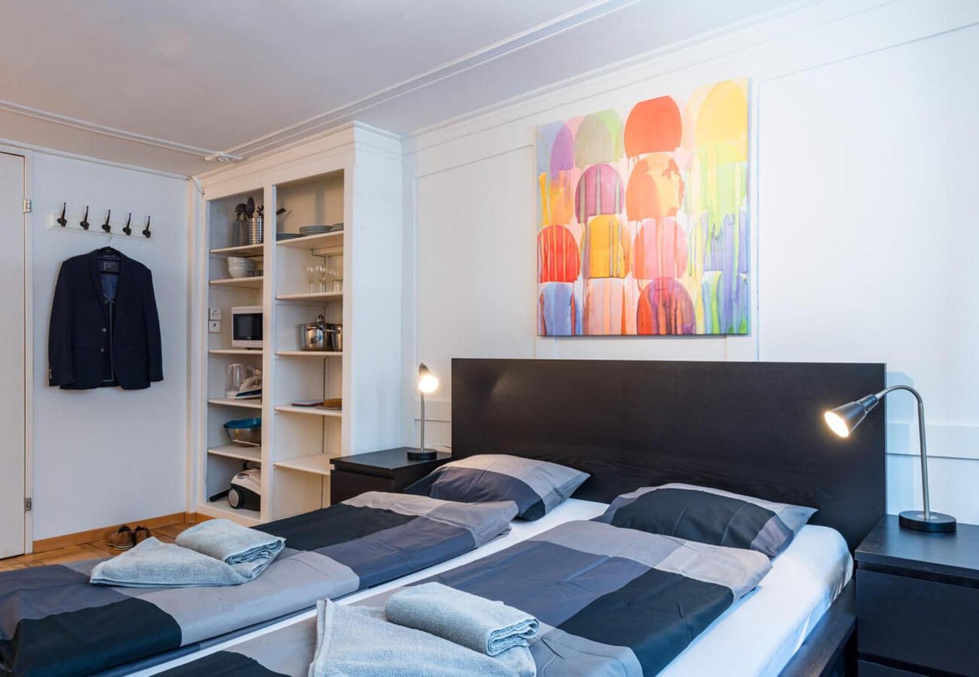 Hitrental Niederdorf - Apartments Цюрих Экстерьер фото