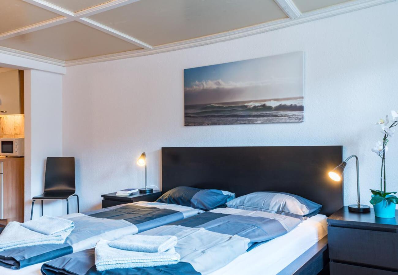 Hitrental Niederdorf - Apartments Цюрих Экстерьер фото