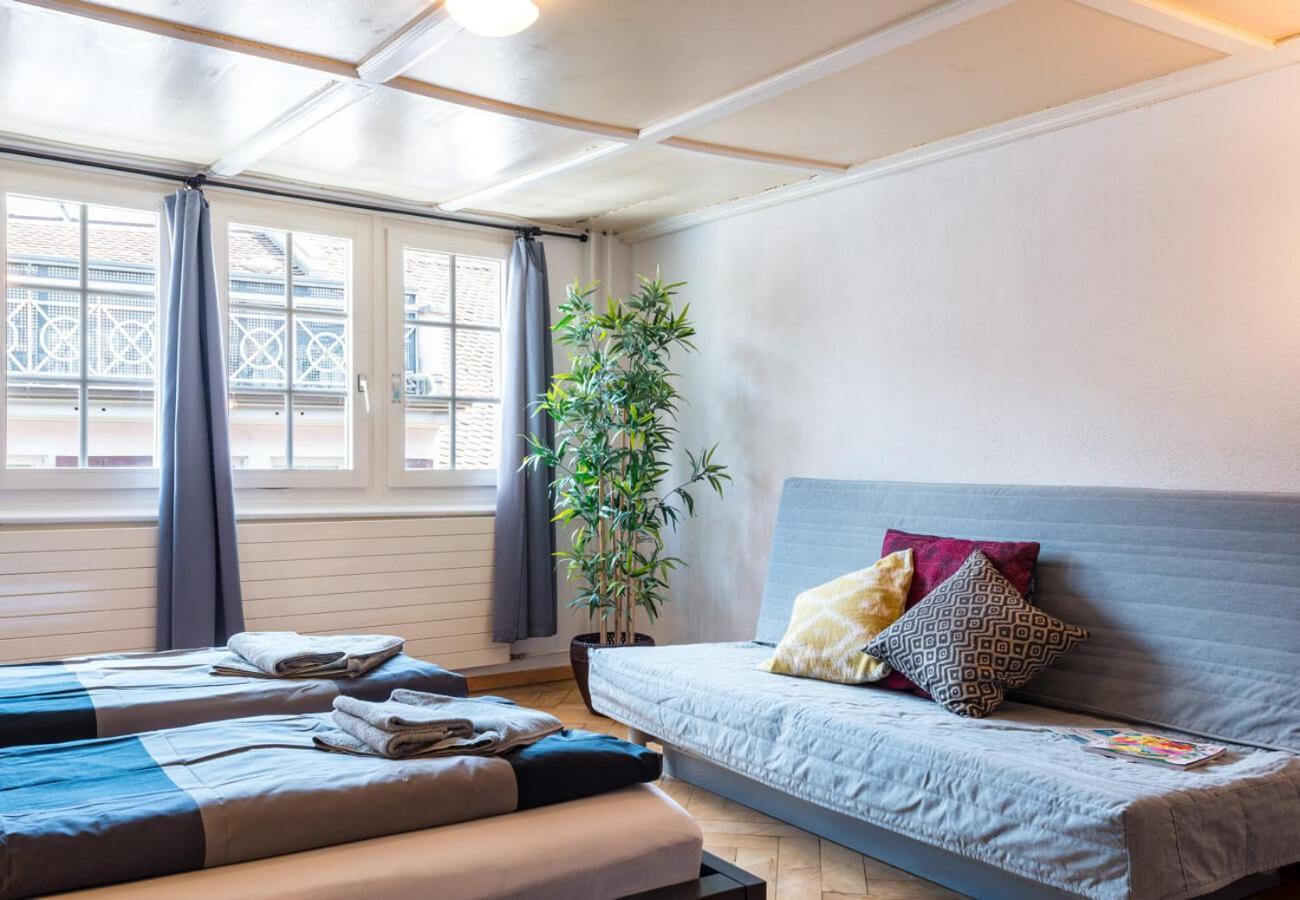 Hitrental Niederdorf - Apartments Цюрих Экстерьер фото